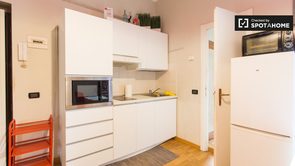 Apartment Milan, 1 bed, 45m² — photo 2