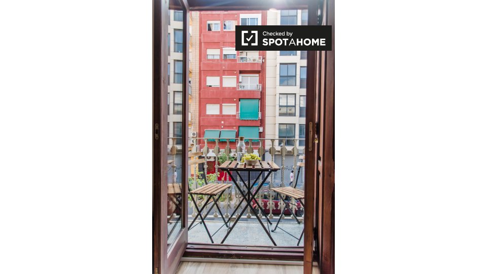 Apartment Valencia, 2 beds, 80m² — photo 4