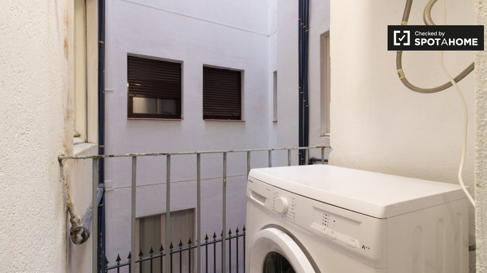 Apartment Barcelona, 2 beds, 75m² — photo 9