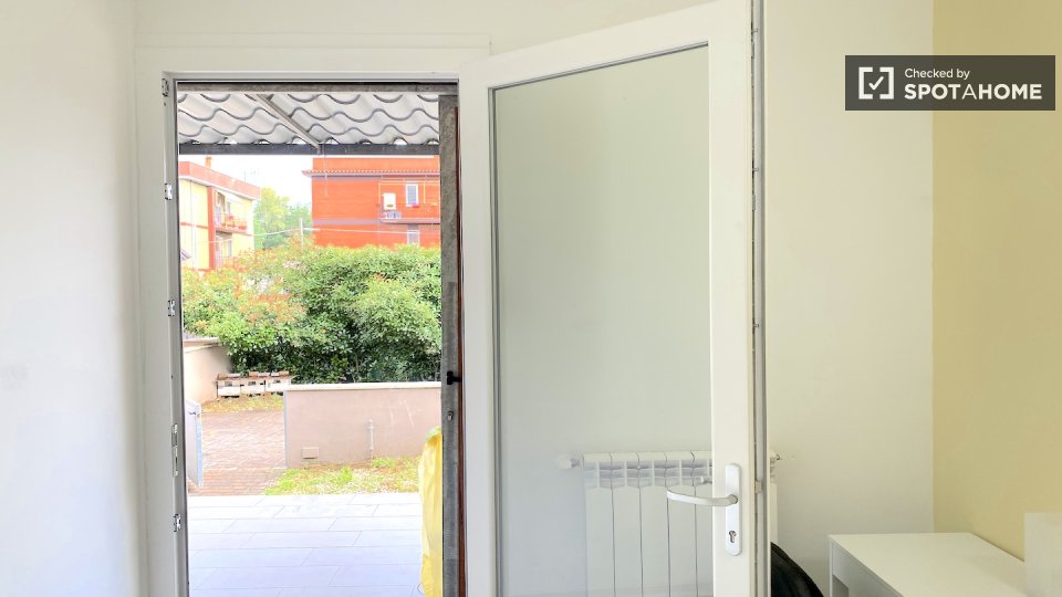 Double room Rome, 4 beds — photo 13