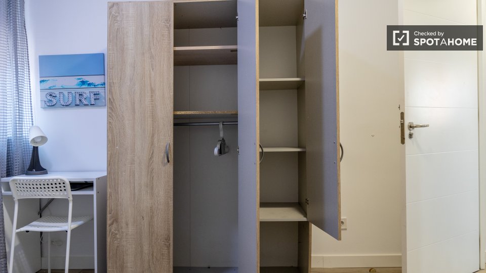 Double room Madrid, 5 beds — photo 17