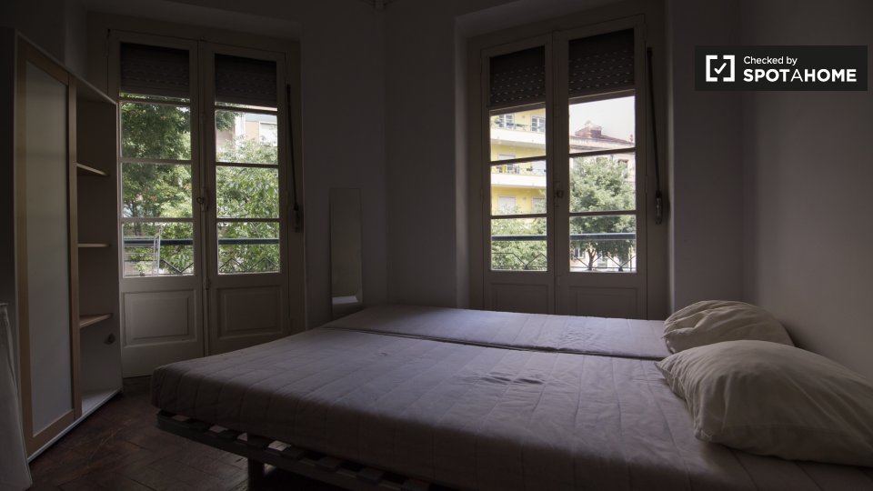 Double room Lisbon, 7 beds, 100m² — photo 4
