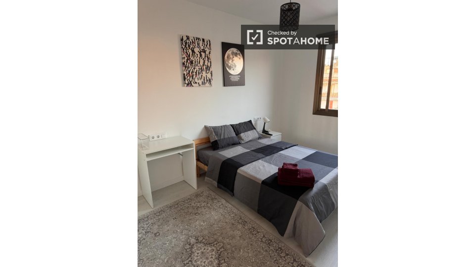 Double room Barcelona, 4 beds, 80m² — photo 37