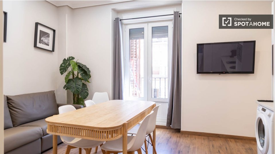 Apartment Madrid, 2 beds, 67m² — photo 59