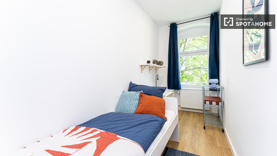 Double room Berlin, 4 beds, 59m² — photo 18