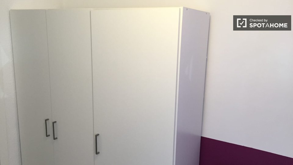 Double room Madrid, 7 beds, 120m² — photo 21