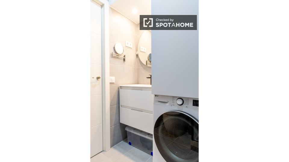 Apartment Madrid, 1 bed — photo 13