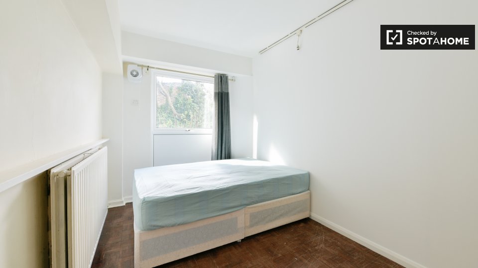 Double room London, 4 beds — photo 16
