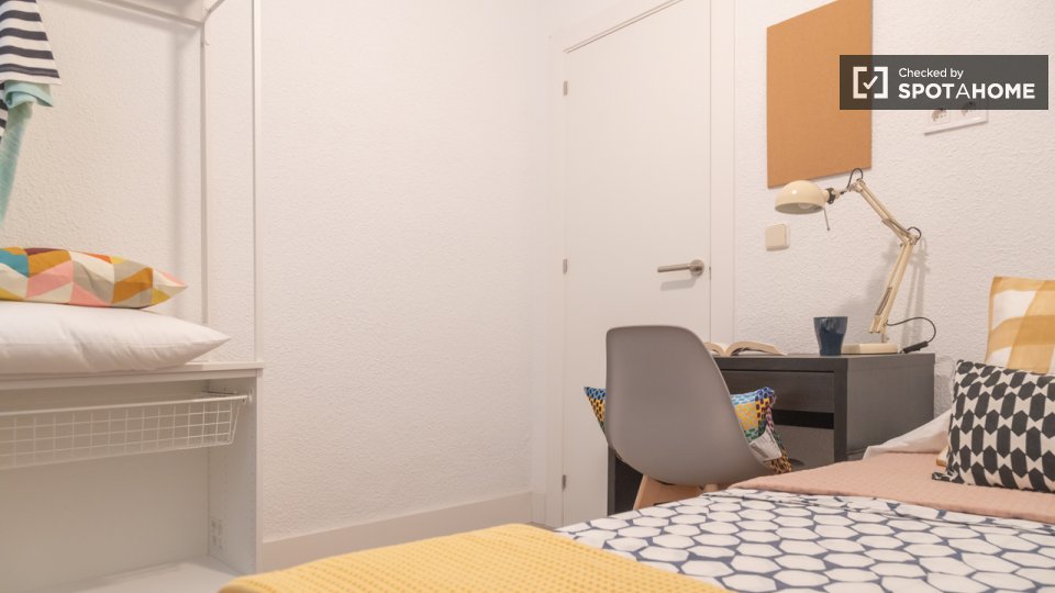 Double room Madrid, 10 beds — photo 5