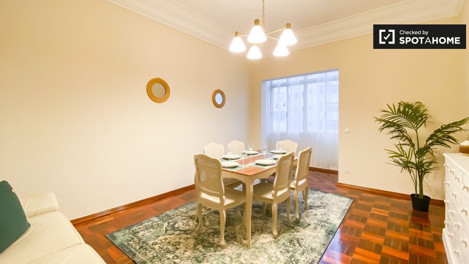 Apartment Lisbon, 4 beds — photo 7