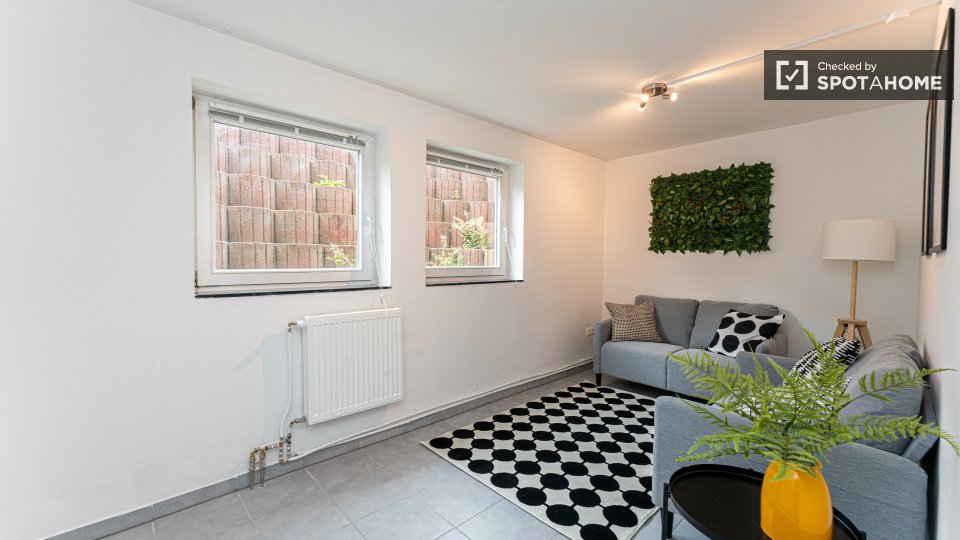 Double room Berlin, 14 beds, 232m² — photo 18