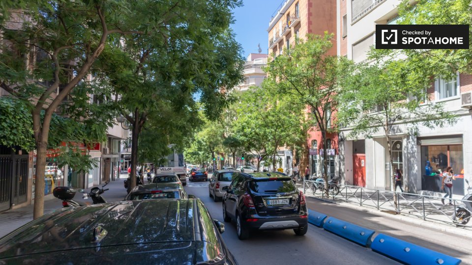 Double room Madrid, 6 beds — photo 19