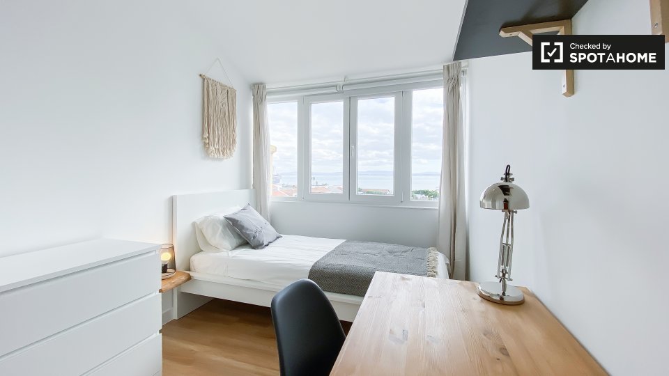 Double room Lisbon, 7 beds, 120m² — photo 1