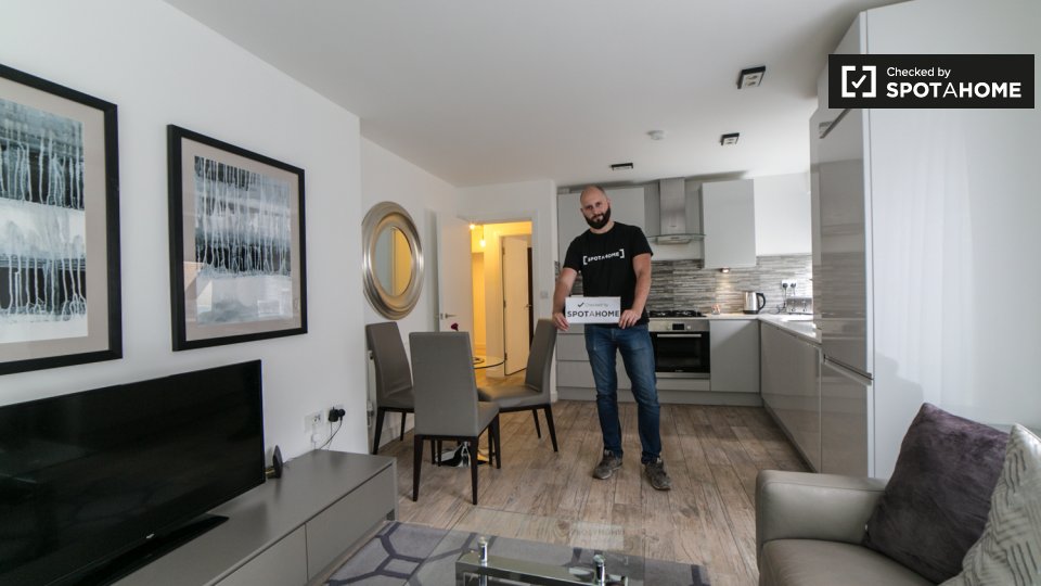 Apartment London, 2 beds — photo 17