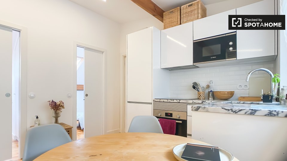 Apartment Lisbon, 2 beds, 70m² — photo 9