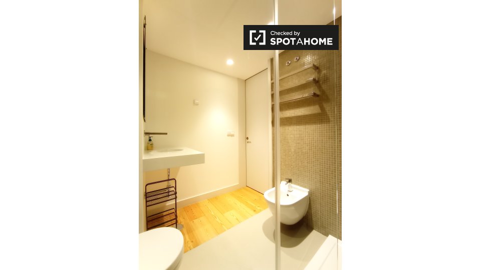 Apartment Lisbon, 1 bed, 70m² — photo 3