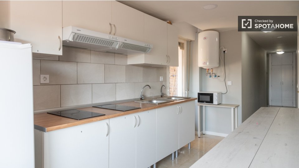Double room Madrid, 5 beds — photo 28