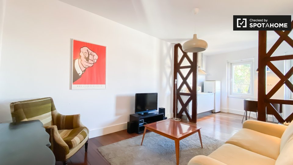 Apartment Lisbon, 1 bed — photo 2