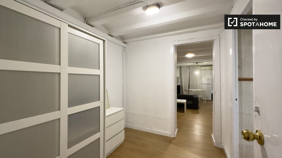 Apartment mono Barcelona, 41m² — photo 7