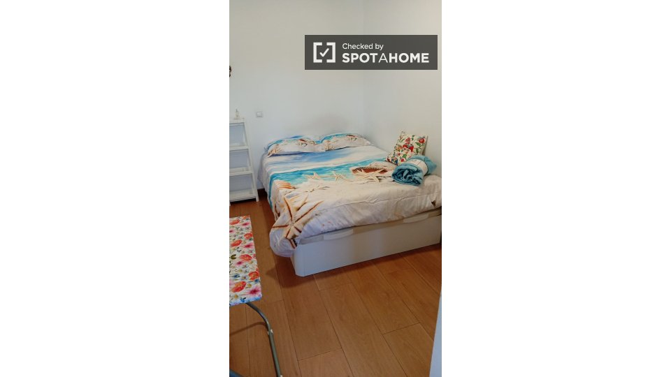 Double room Madrid, 5 beds, 120m² — photo 37