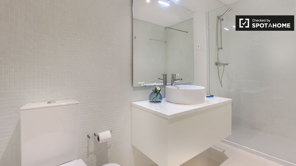 Apartment Porto, 1 bed, 55m² — photo 19