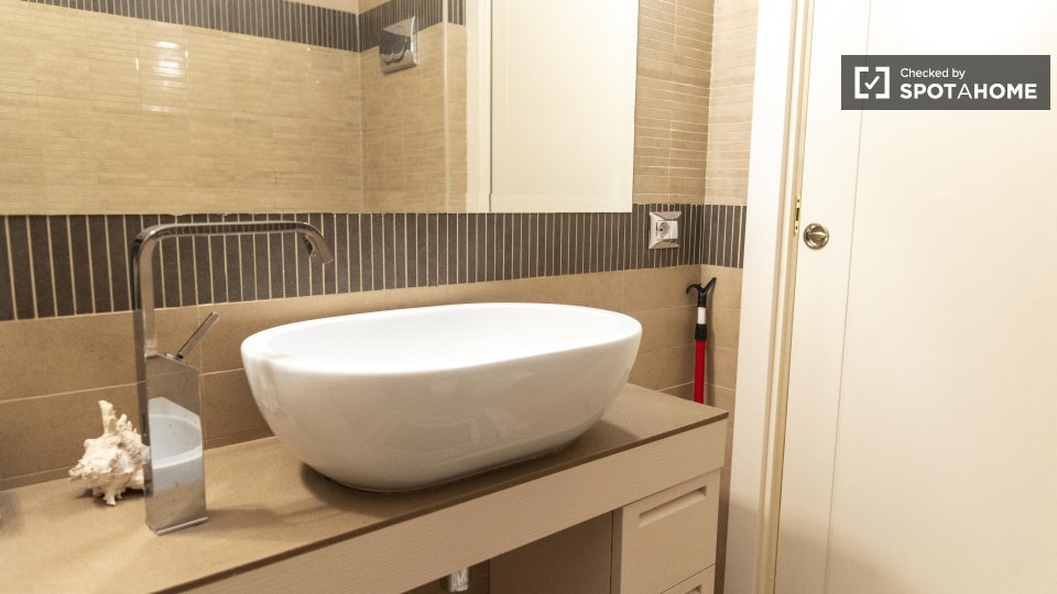 Apartment Rome, 2 beds — photo 14