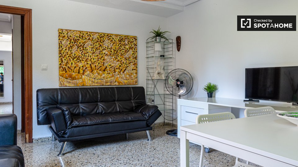 Double room Valencia, 4 beds, 110m² — photo 5