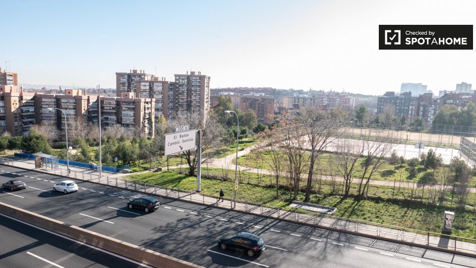 Double room Madrid, 4 beds, 70m² — photo 5