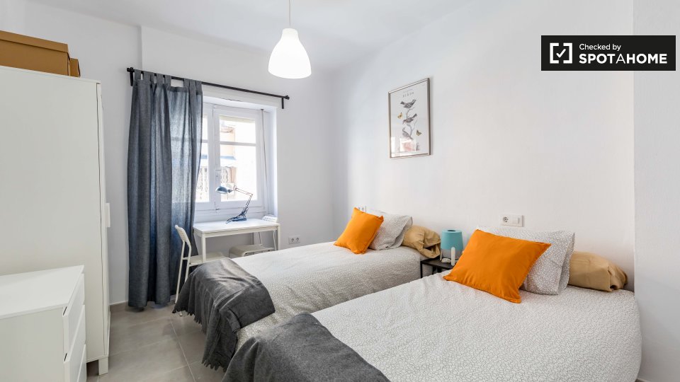 Double room Valencia, 4 beds, 95m² — photo 19