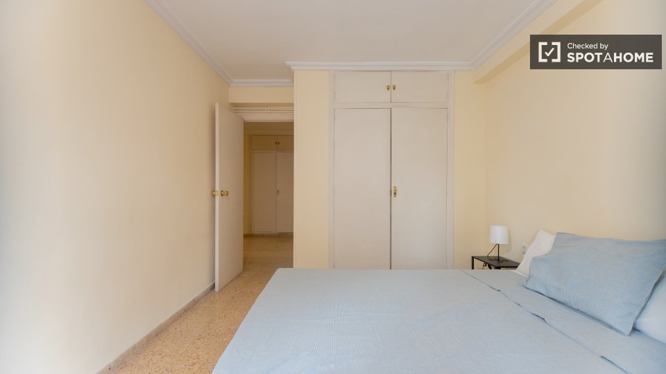 Double room Valencia, 6 beds — photo 18