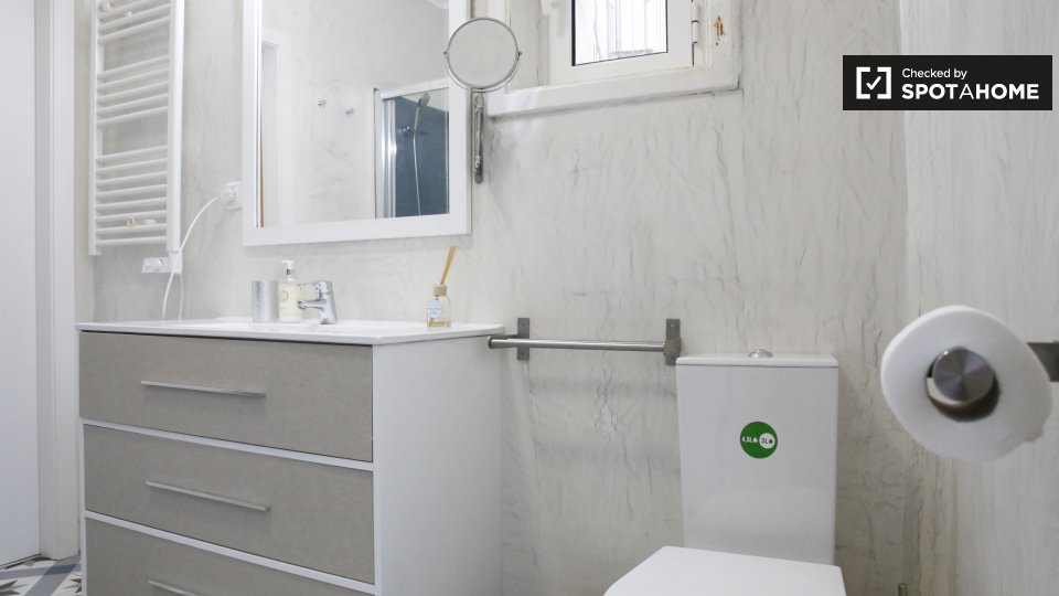 Apartment Lisbon, 3 beds — photo 17