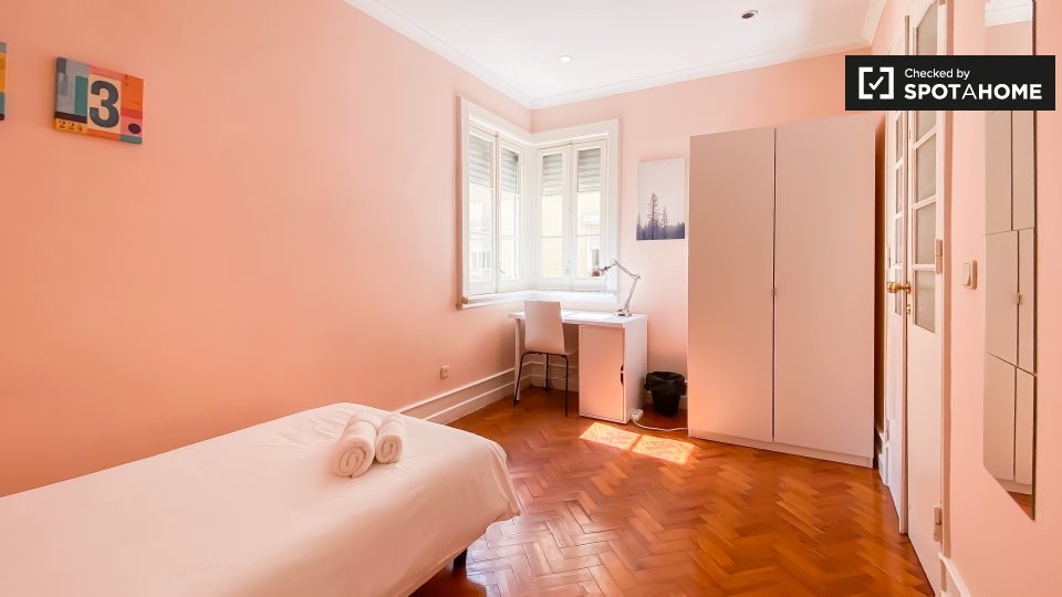 Double room Lisbon, 7 beds — photo 13