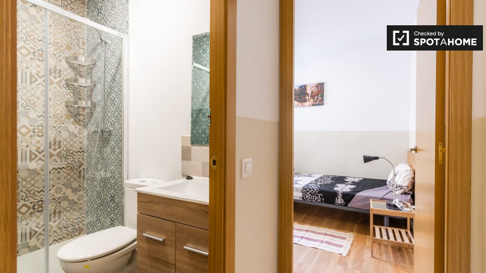 Double room Barcelona, 6 beds — photo 9