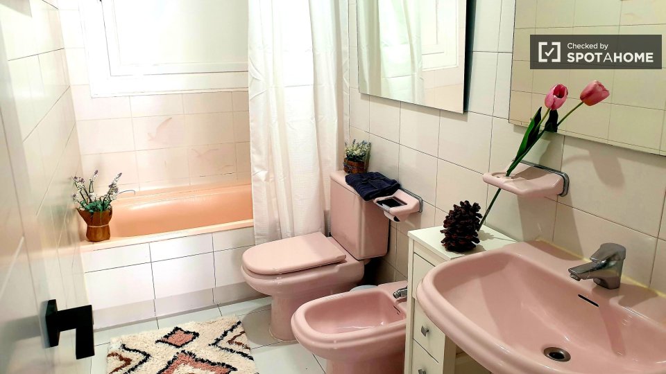 Double room Barcelona, 4 beds, 90m² — photo 19