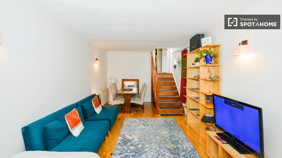 Apartment London, 2 beds, 65m² — photo 1