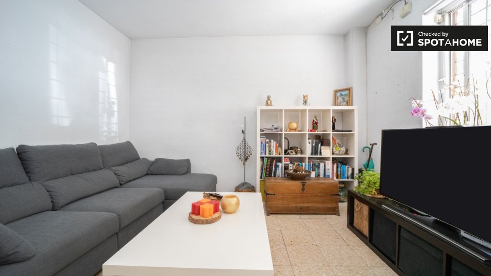 Double room Madrid, 2 beds, 75m² — photo 5