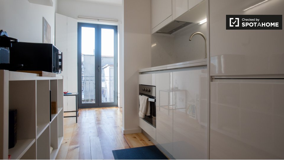 Apartment Porto, 1 bed, 65m² — photo 1