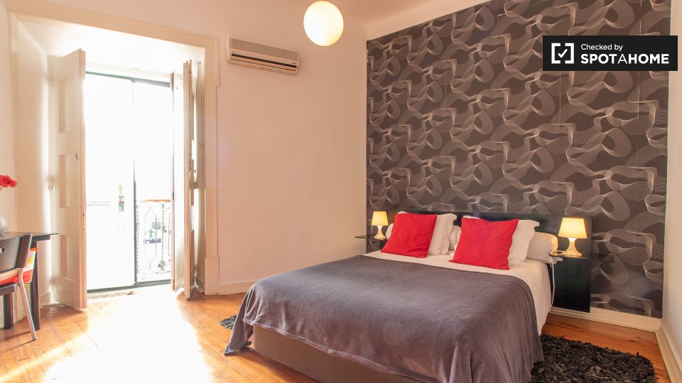 Apartment Lisbon, 2 beds, 100m² — photo 8
