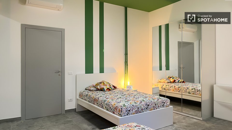 Double room Milan, 9 beds — photo 3