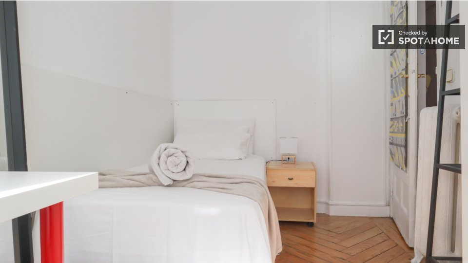Double room Madrid, 10 beds — photo 16