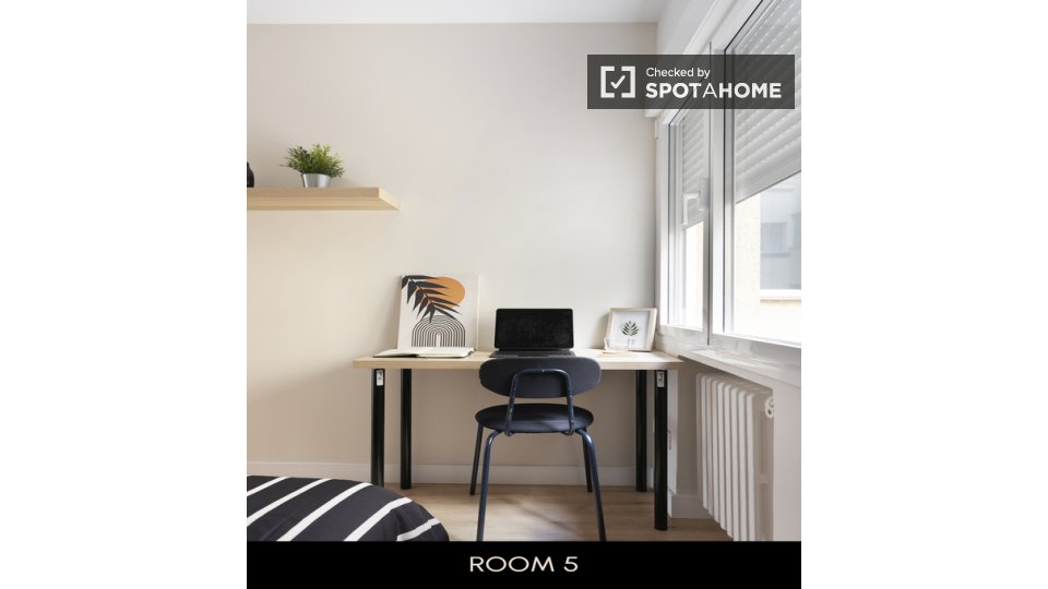 Double room Madrid, 7 beds, 162m² — photo 16