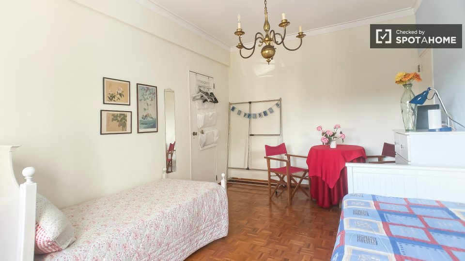 Double room Lisbon, 4 beds, 105m² — photo 35