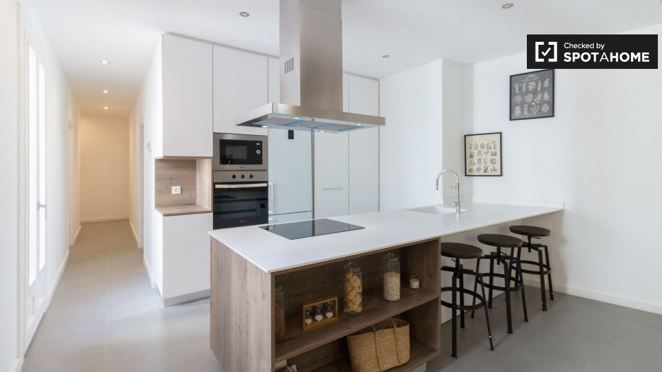Apartment Barcelona, 3 beds, 130m² — photo 5