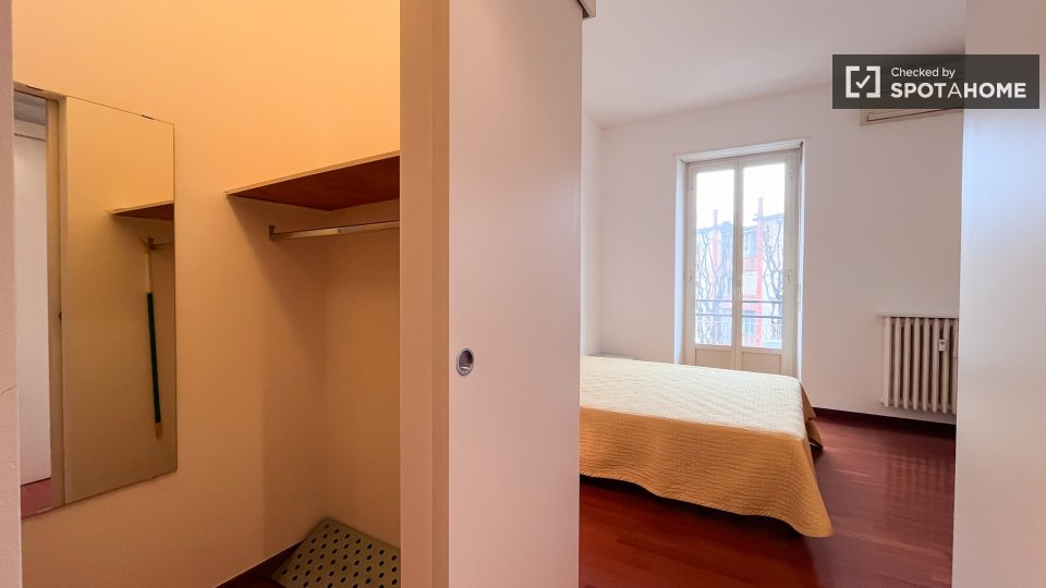 Double room Milan, 3 beds — photo 12