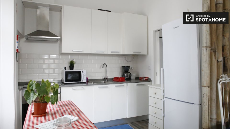 Apartment Lisbon, 1 bed — photo 6