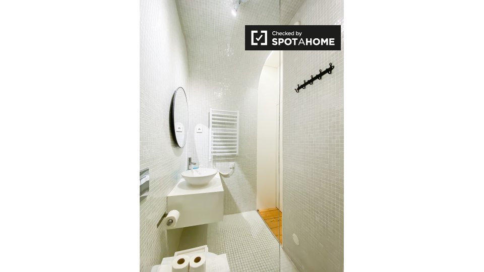 Apartment Lisbon, 2 beds — photo 13