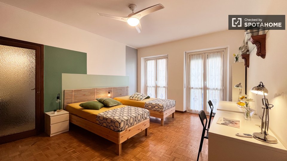 Double room Milan, 4 beds — photo 14