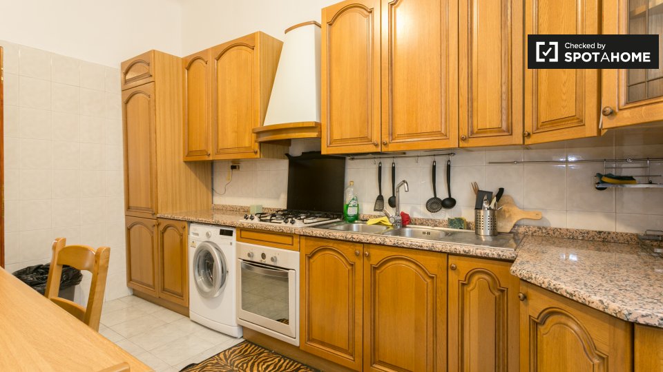 Double room Milan, 2 beds, 70m² — photo 11