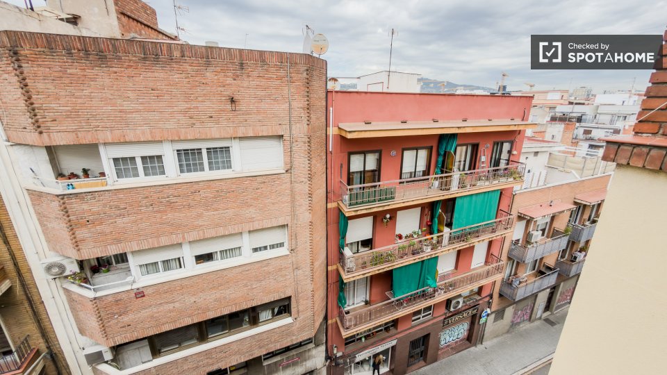 Apartment Barcelona, 3 beds, 67m² — photo 34