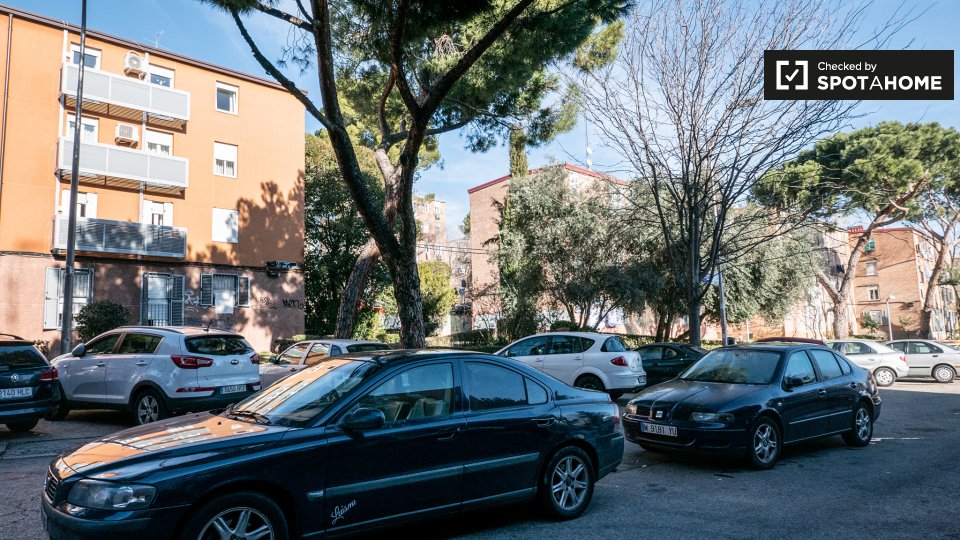 Double room Madrid, 4 beds, 70m² — photo 16